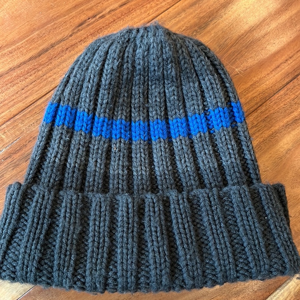 REI Youth Beanie - Picture 3 of 3